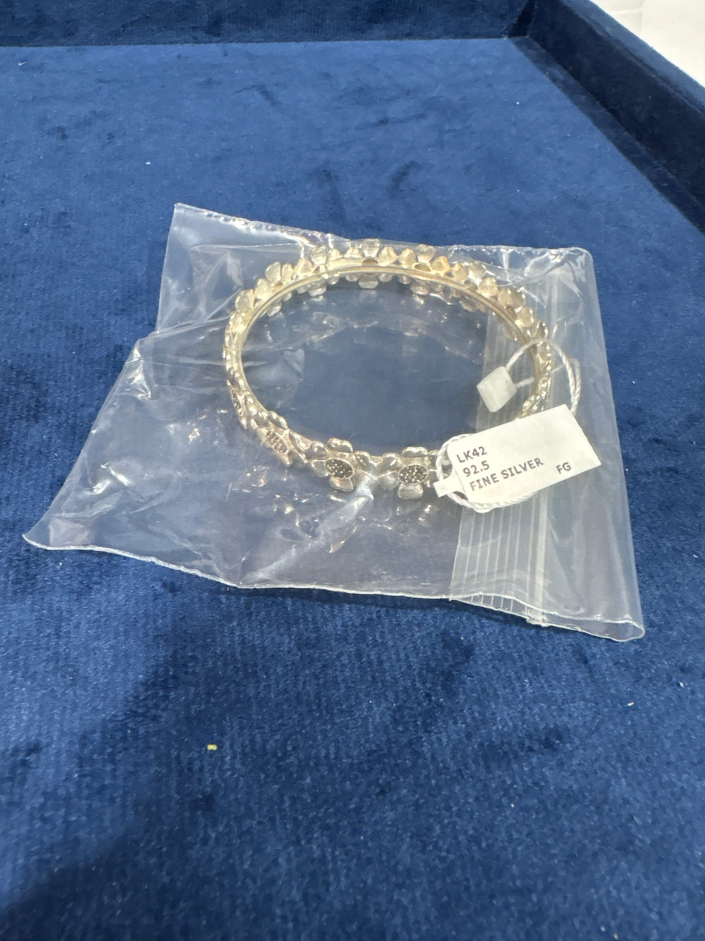 Women's Stiff Bracelet