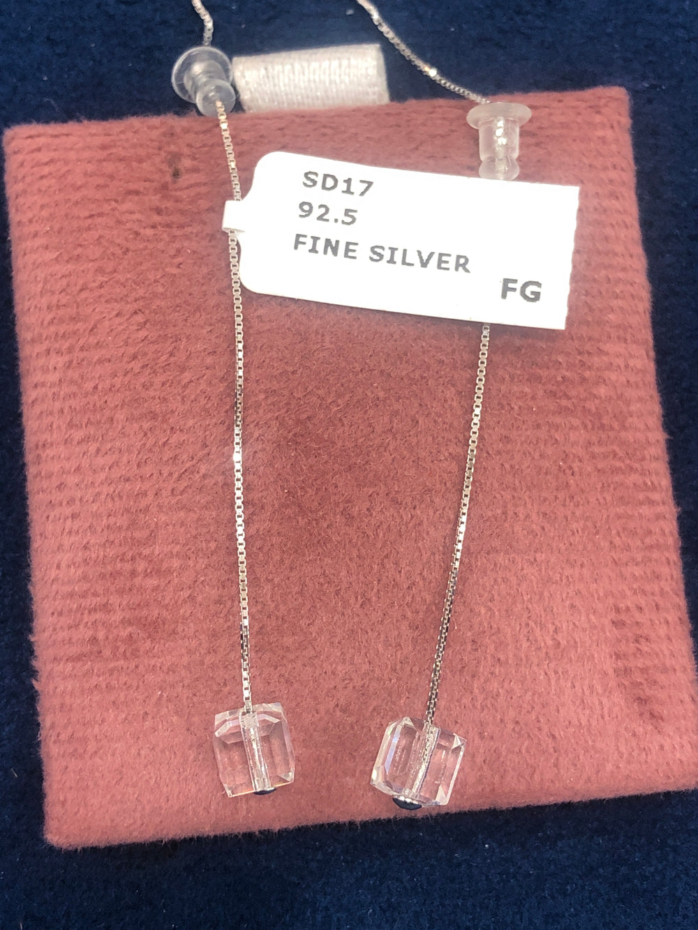 SAME EARRINGS BOX 40