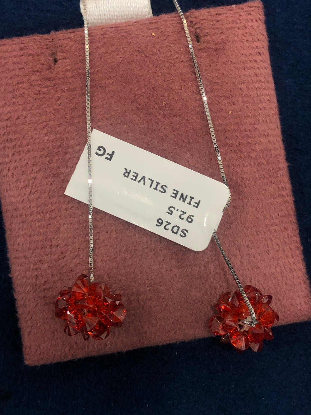 SAME EARRINGS BOX 40