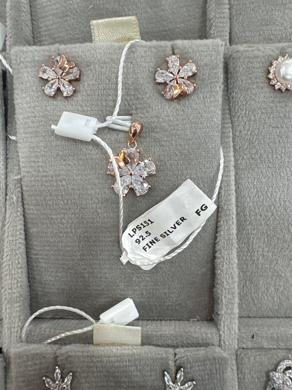 Women's Pendant sets