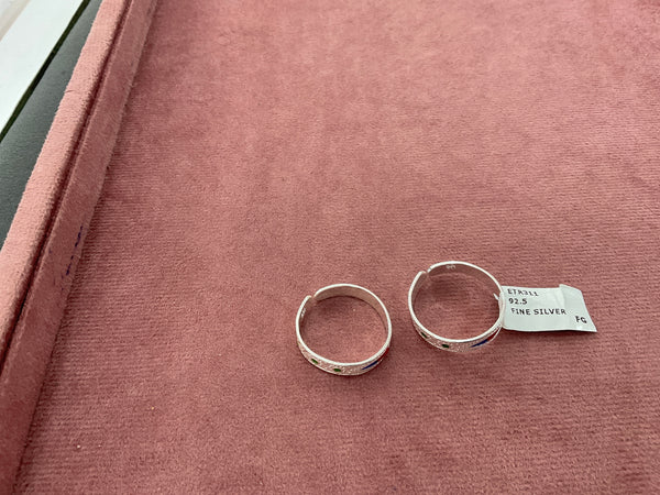 TOE RING WHITE 54