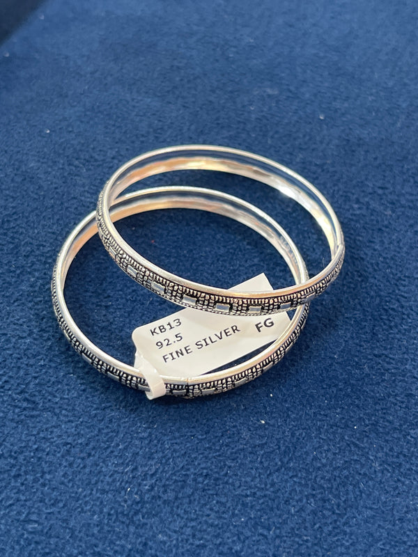 KIDS BANGLES BOX 9