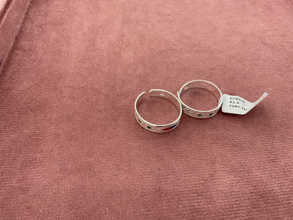 TOE RING WHITE 54
