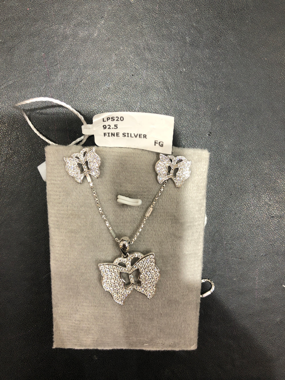 Women's Pendant sets