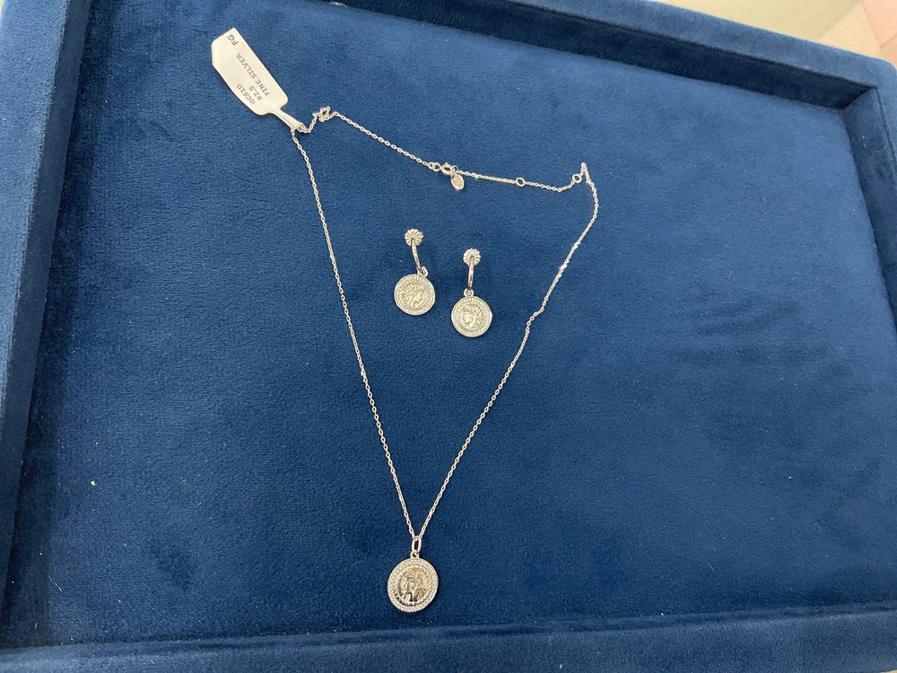 WOMEN'S PENDANT SET WITH CHAIN
