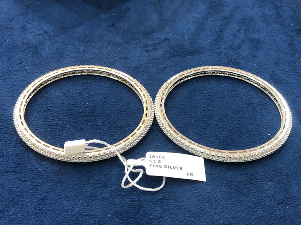 WOMEN'S BANGLES