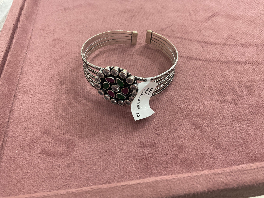 Women's Stiff Bracelet