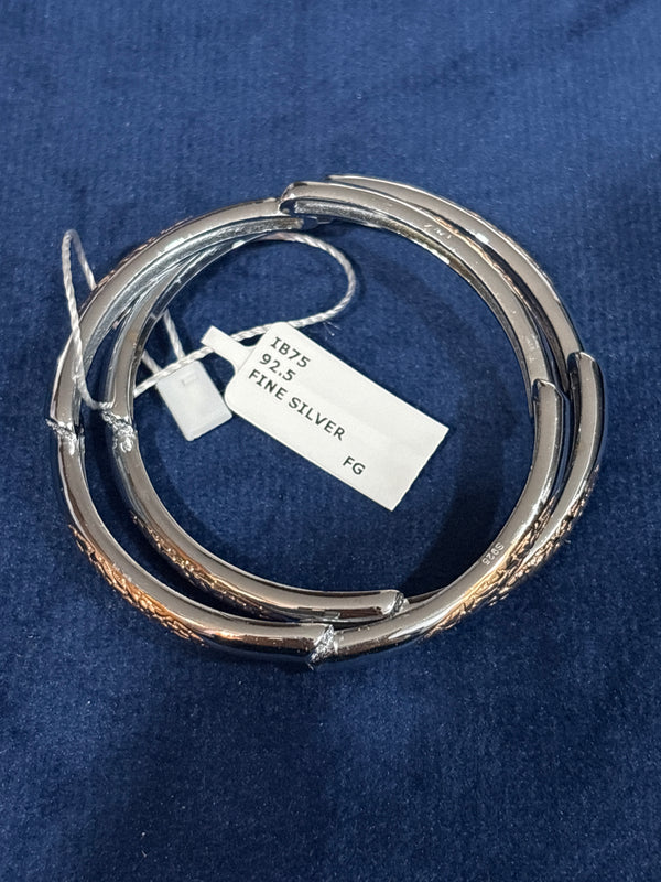 Ladies bangle