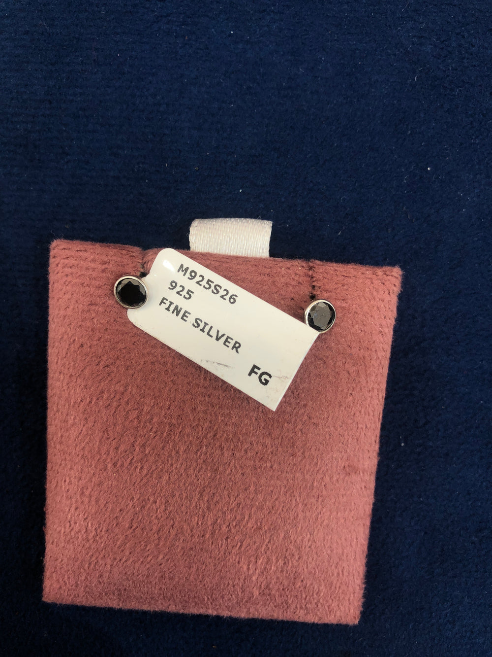 SAME EARRINGS BOX 40