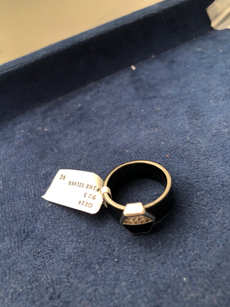 Man’s rings box 17