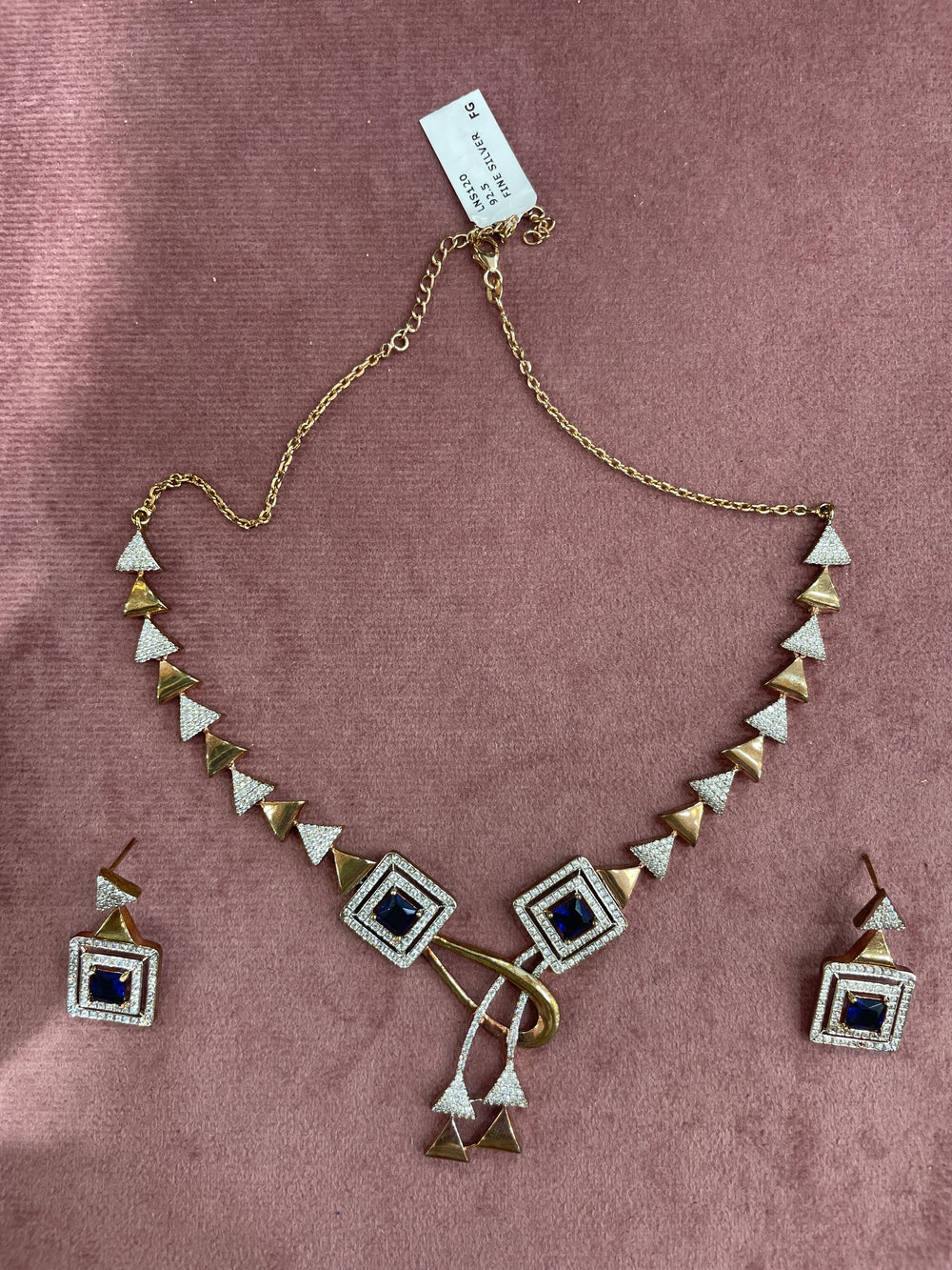 WOMEN'S NECKLACE