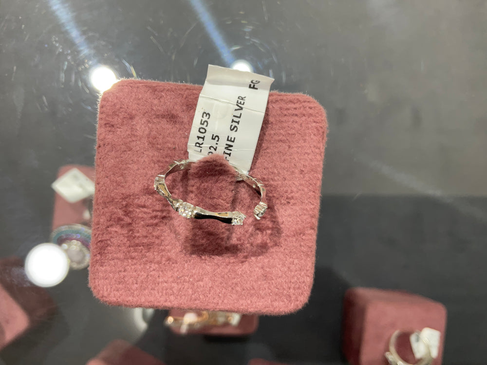 LADIES RING