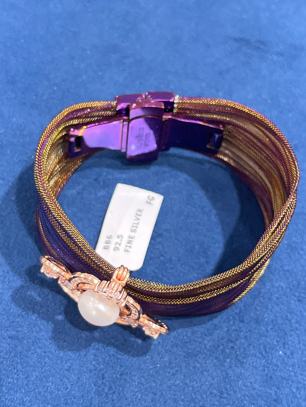 Women's bracelet