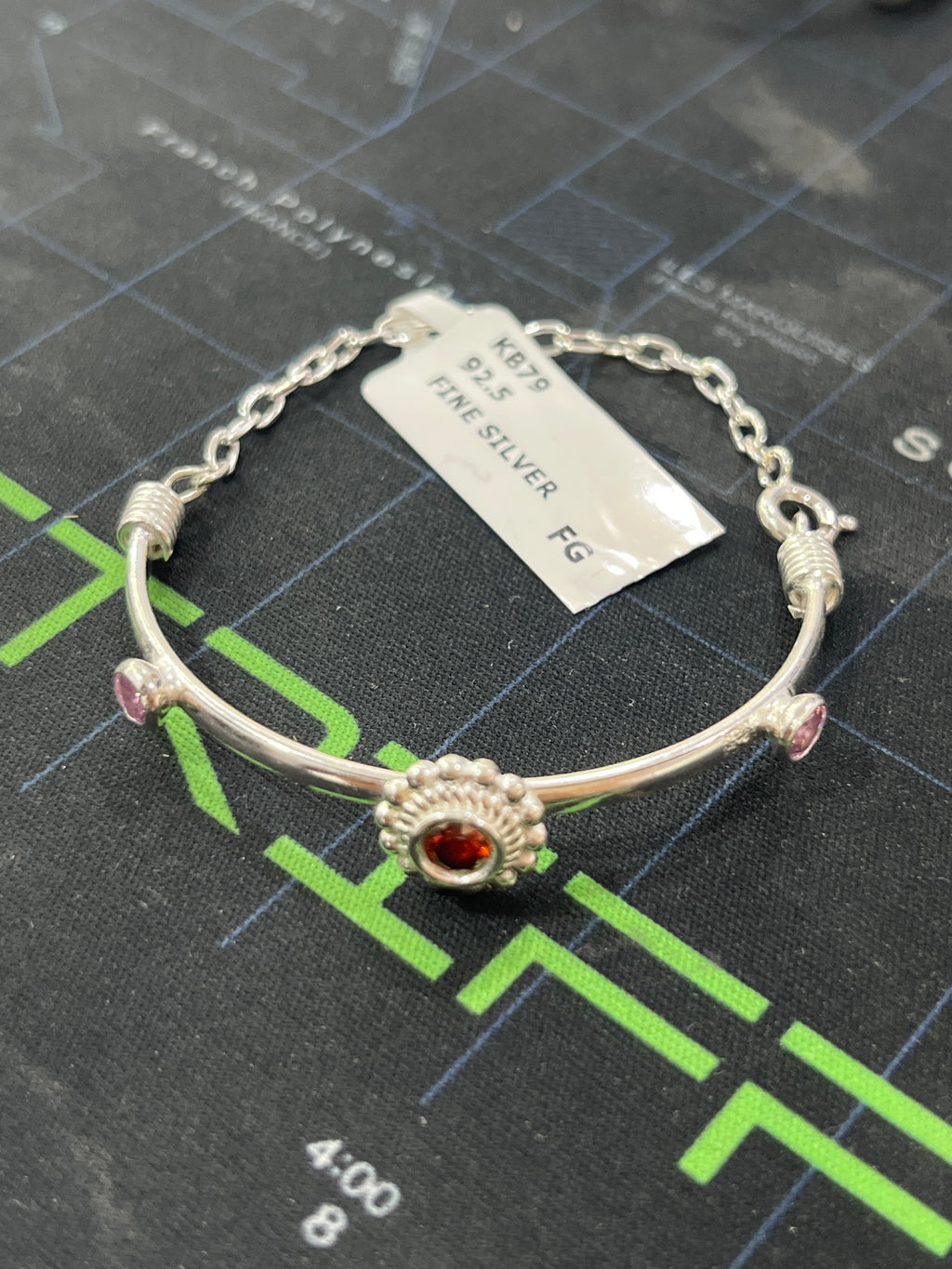 KIDS SINGLE KADA BOX 8