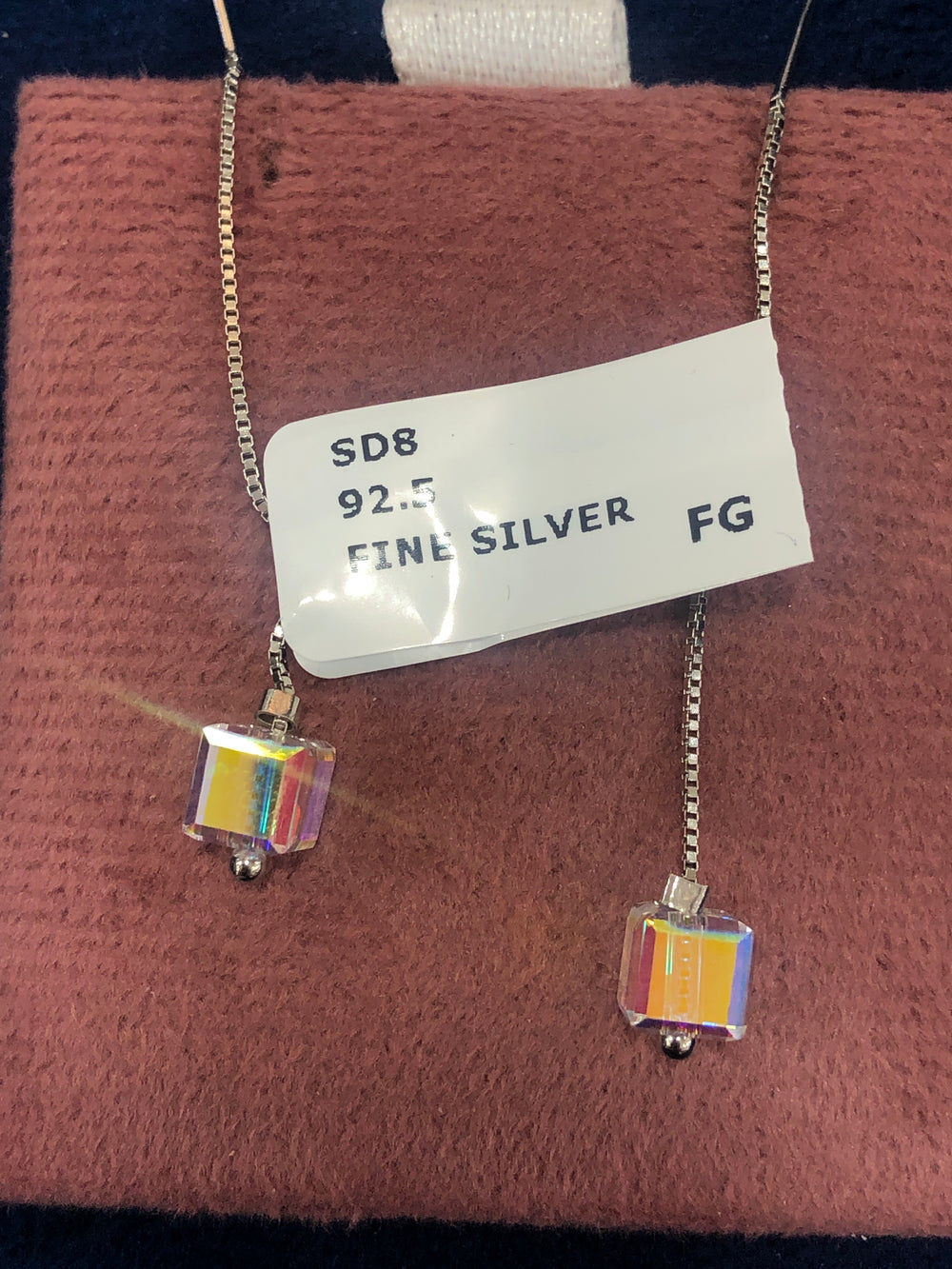 SAME EARRINGS BOX 40