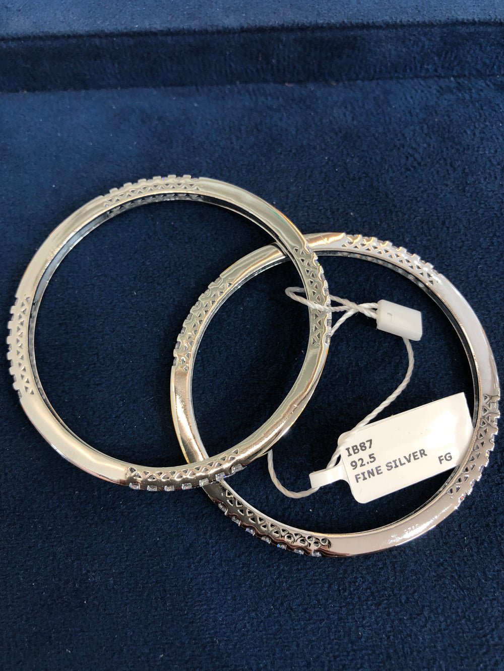 Ladies bangle