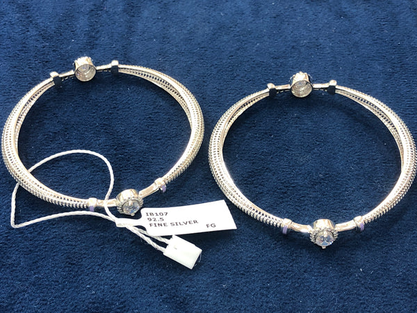 WOMEN'S BANGLES