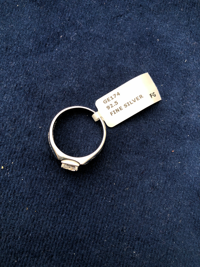Man’s rings box 17