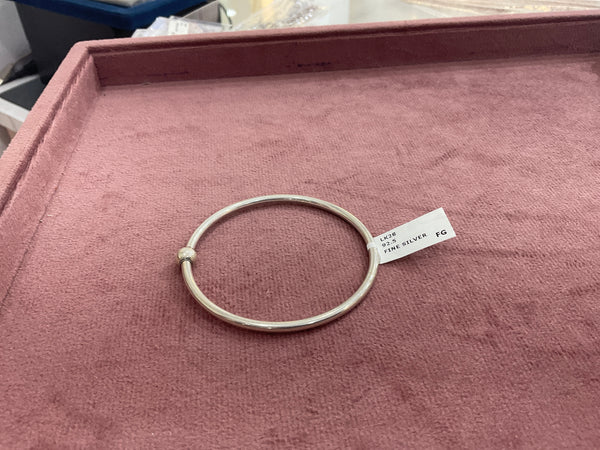 LADIES SINGLE KADA BOX 55