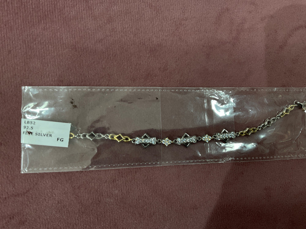 Women's bracelet
