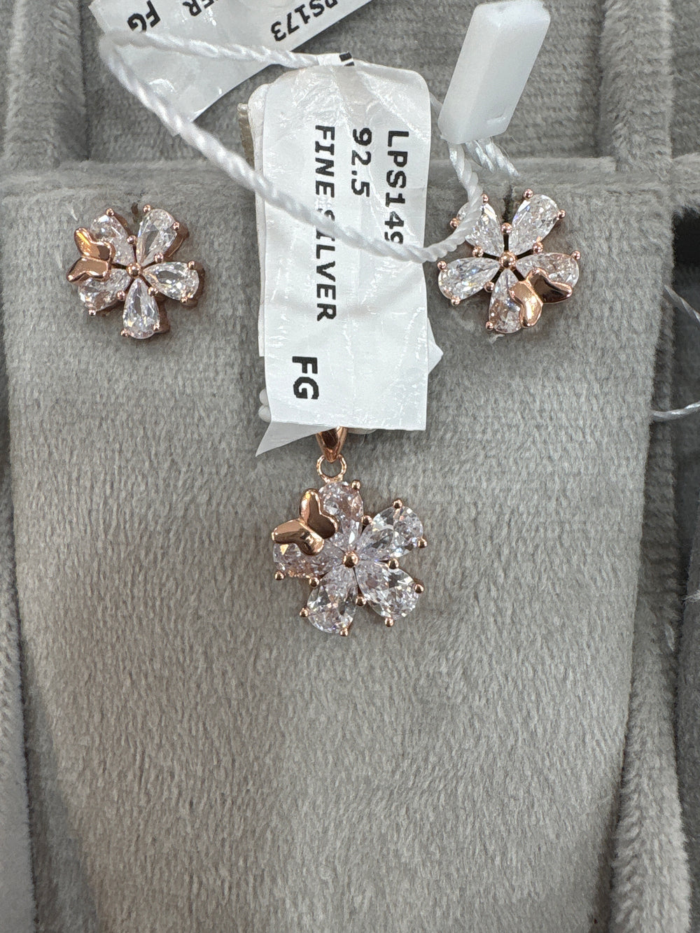 Women's Pendant sets