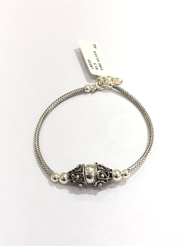 Women's bracelet