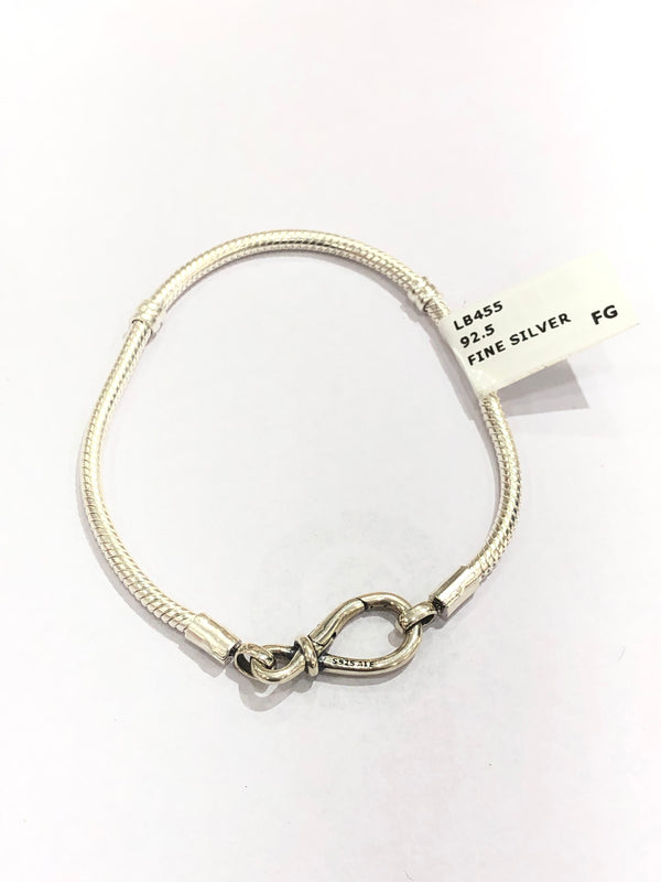 Women's bracelet