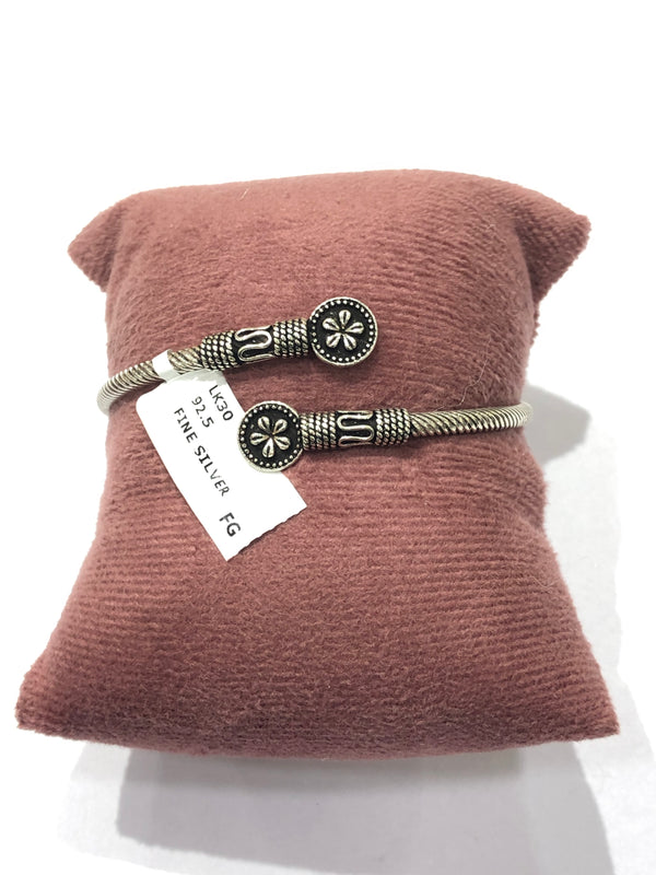 Women bangle