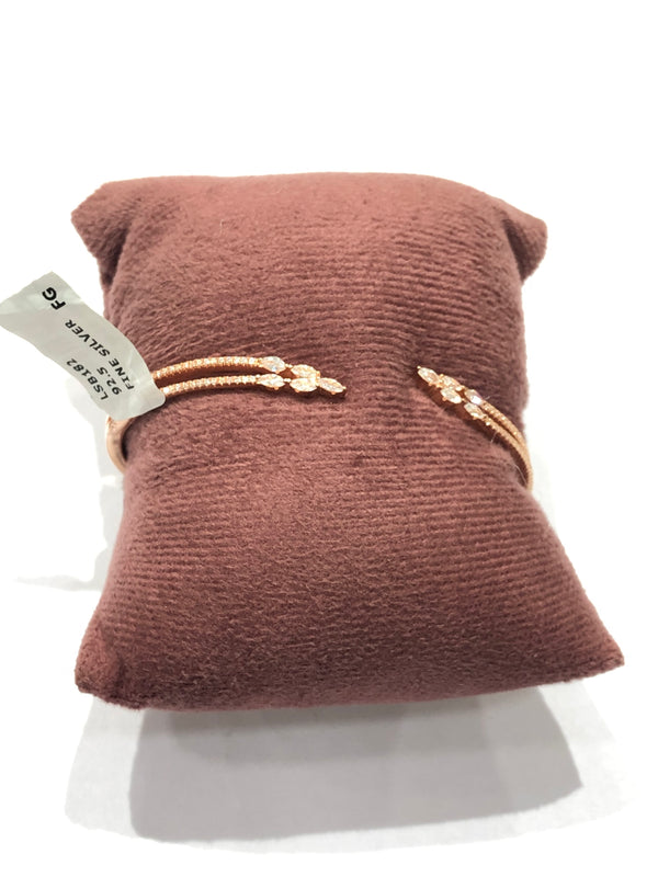 Women bangle