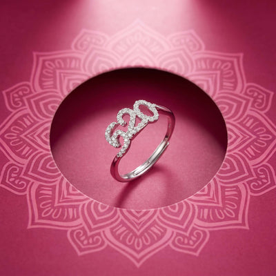 Linked Pave Heart Silver Ring for her