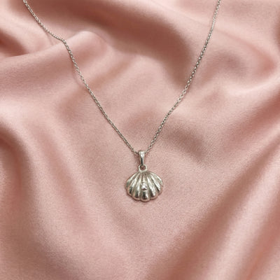 92.5 Fine Silver Seashell Pendant Necklace