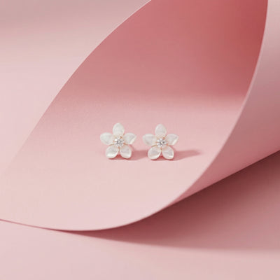 92.5 Fine Silver Elegant Mother of Pearl Flower Stud Earrings